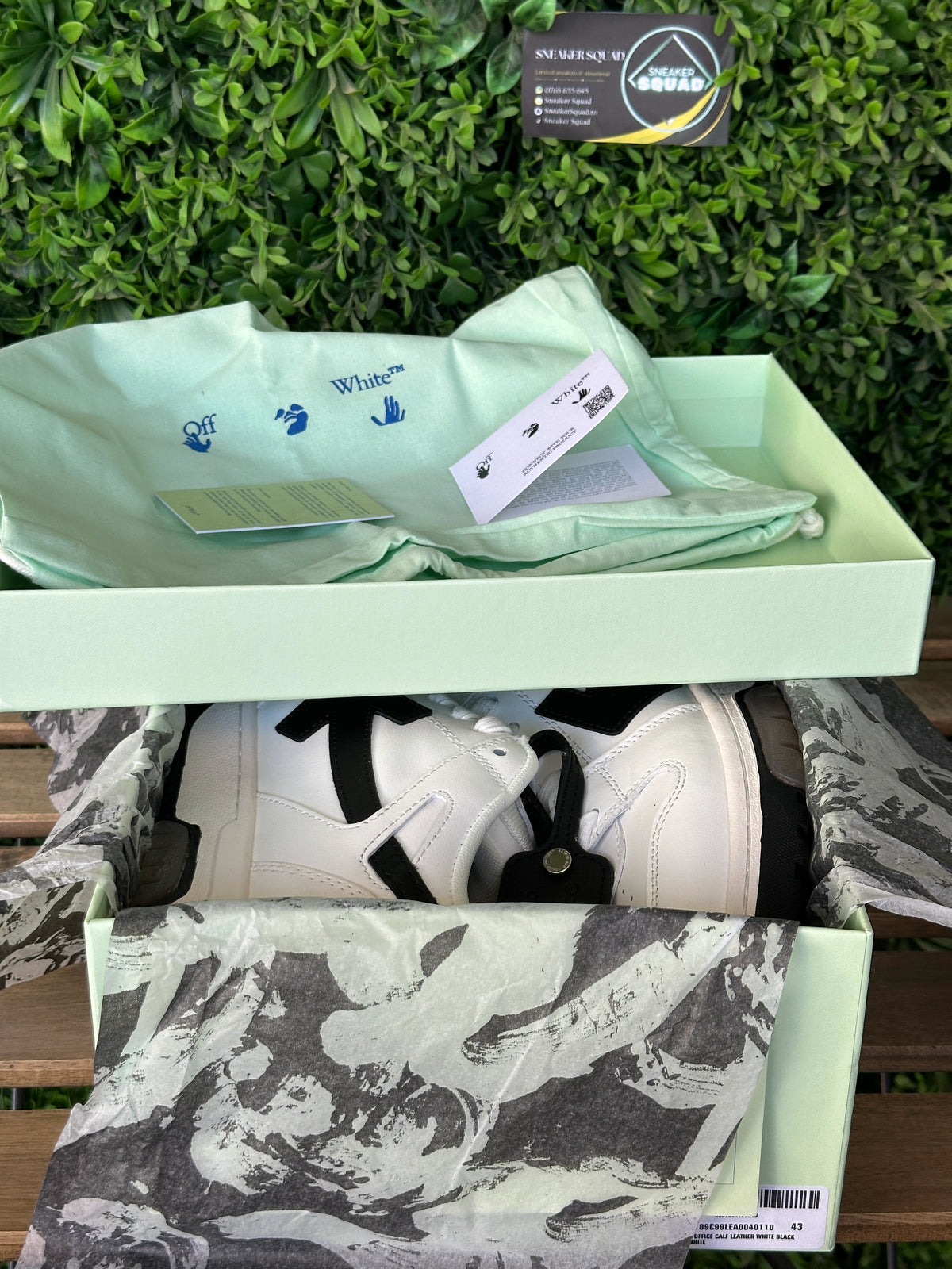 OFF WHITE Out Of Office Black & White