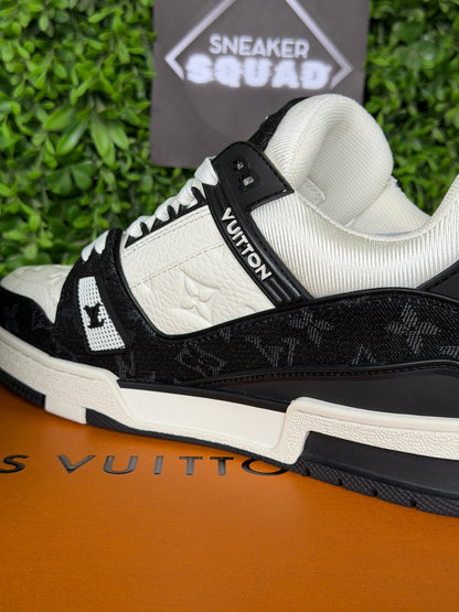 LV Louis Vuitton Trainer Black & White