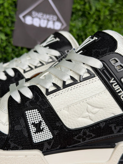 LV Louis Vuitton Trainer Black & White