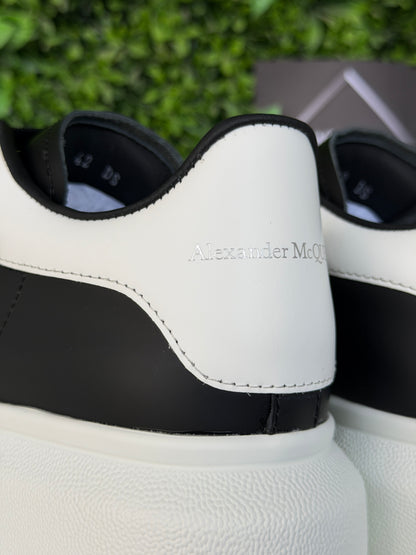 MQ Black/ White