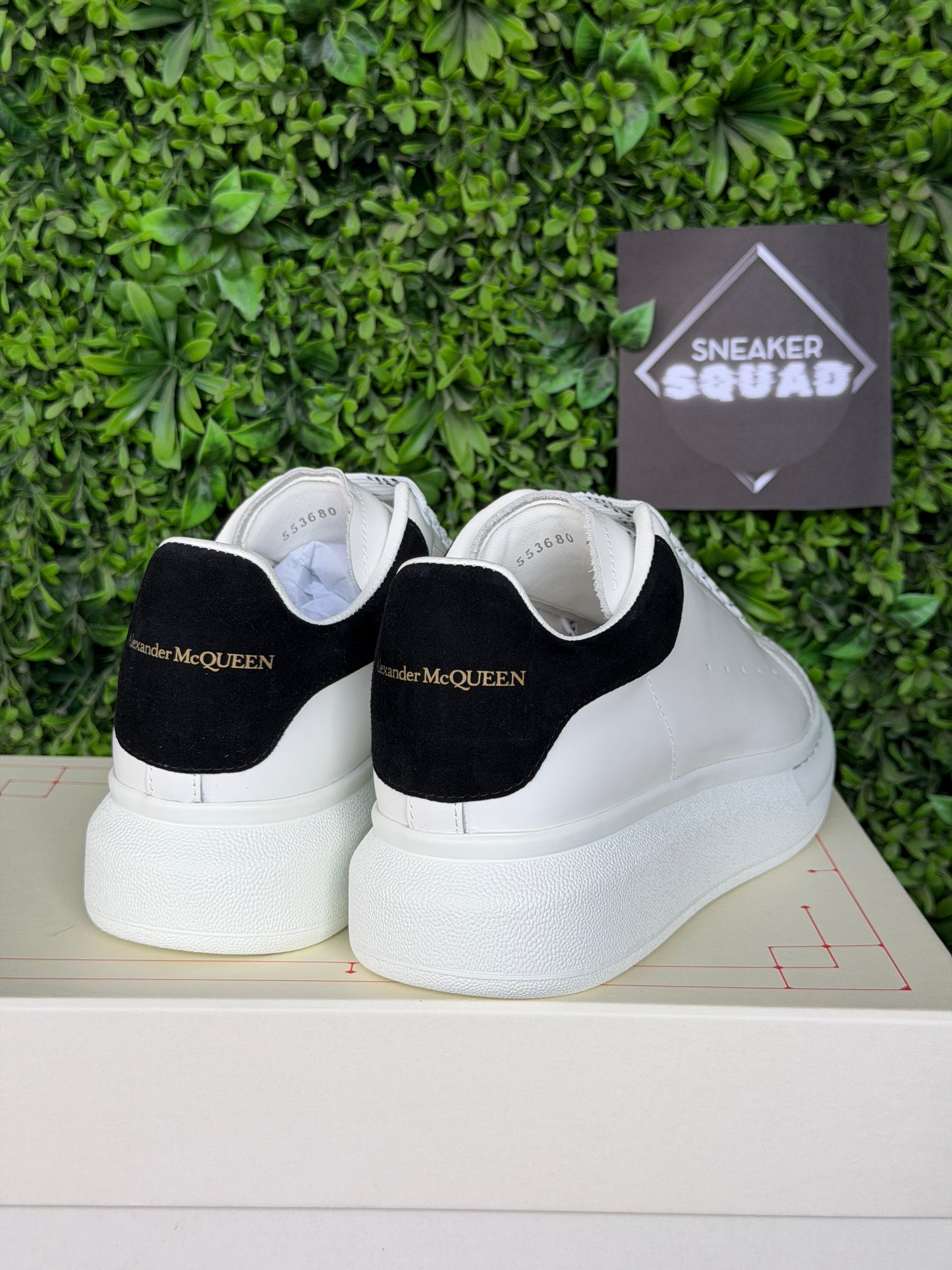 MQ White/Black